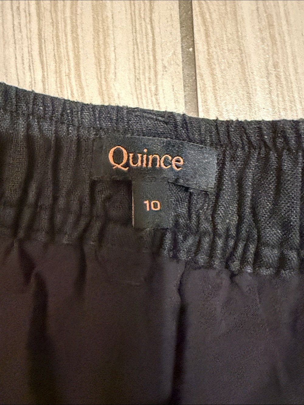 Quince 100% European linen trouser Shorts - Picture 2 of 9